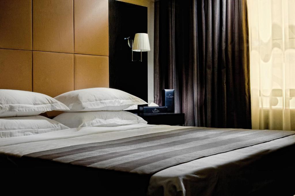 Voyage Hotel Karaganda Phòng bức ảnh