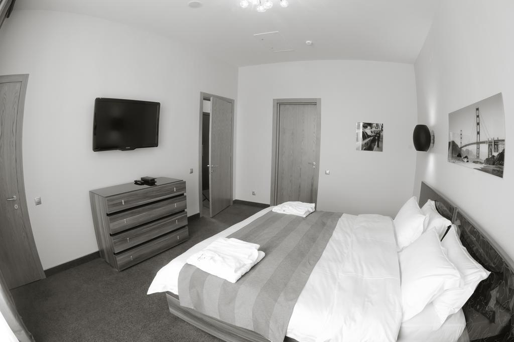 Voyage Hotel Karaganda Ngoại thất bức ảnh